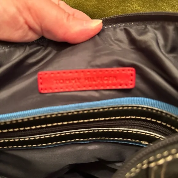Tommy Hilfiger Black Women's Bag - Picture 4 of 7
